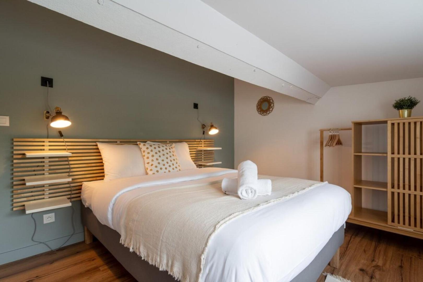 Marcq En Baroeul - Superb Apartment + Parking Exterior foto