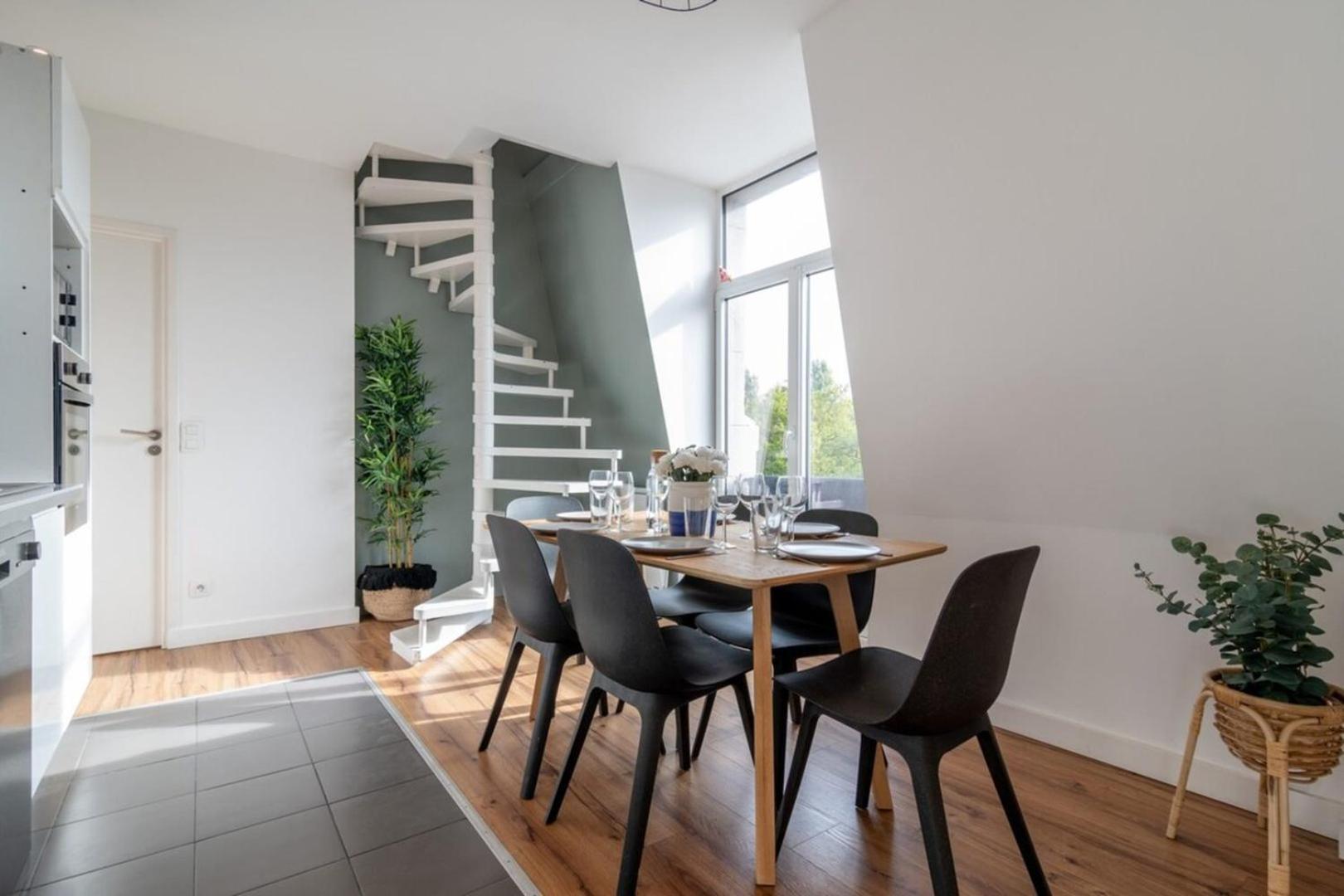 Marcq En Baroeul - Superb Apartment + Parking Exterior foto